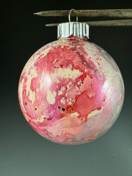 Alcohol Ink Ornament Class: Wednesday, December 11 (6 - 8 pm)