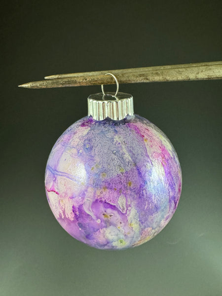 Alcohol Ink Ornament Class: Wednesday, December 11 (6 - 8 pm)